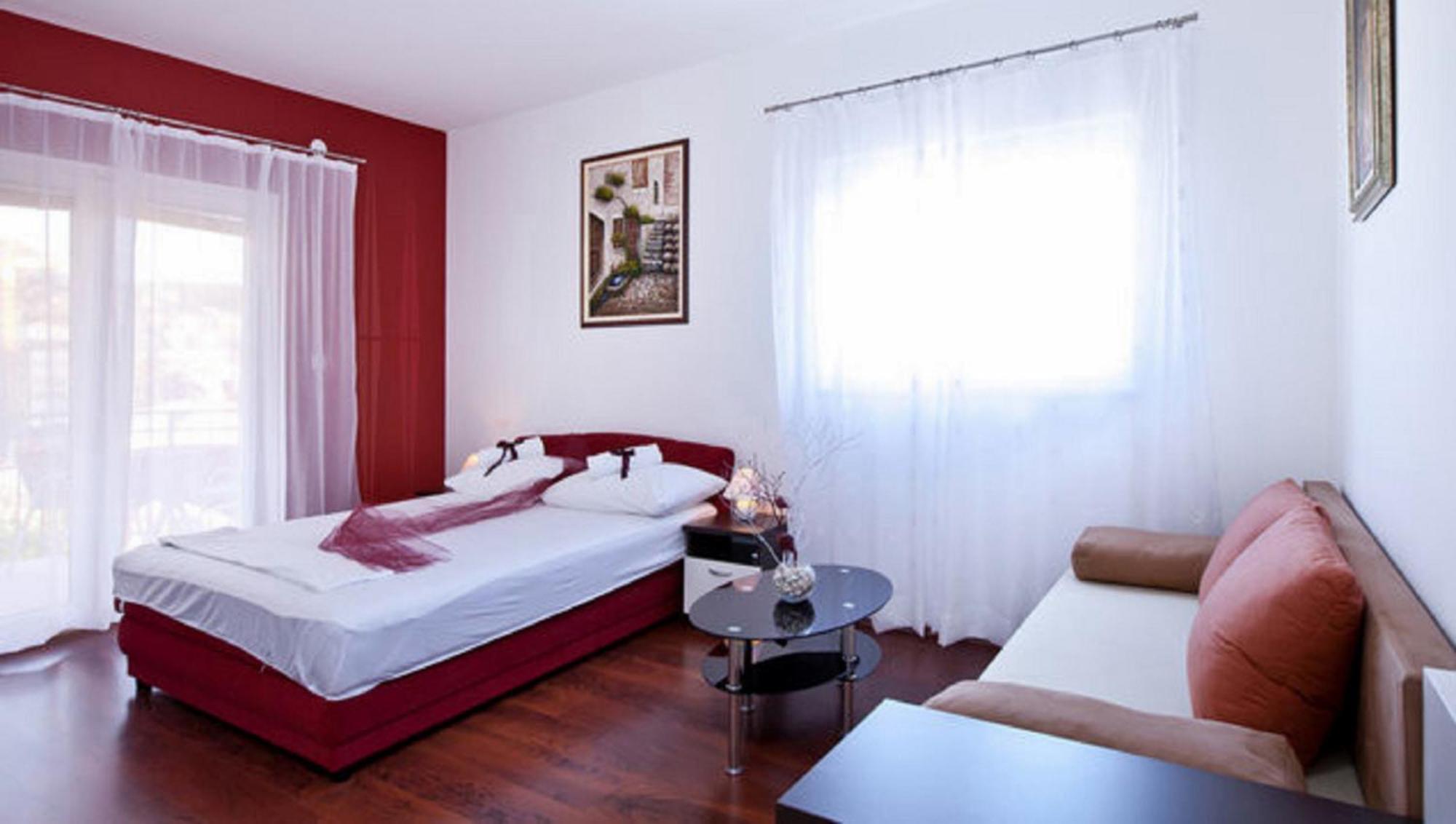Apartments Villa Aura - Adult Only Ragusa Esterno foto