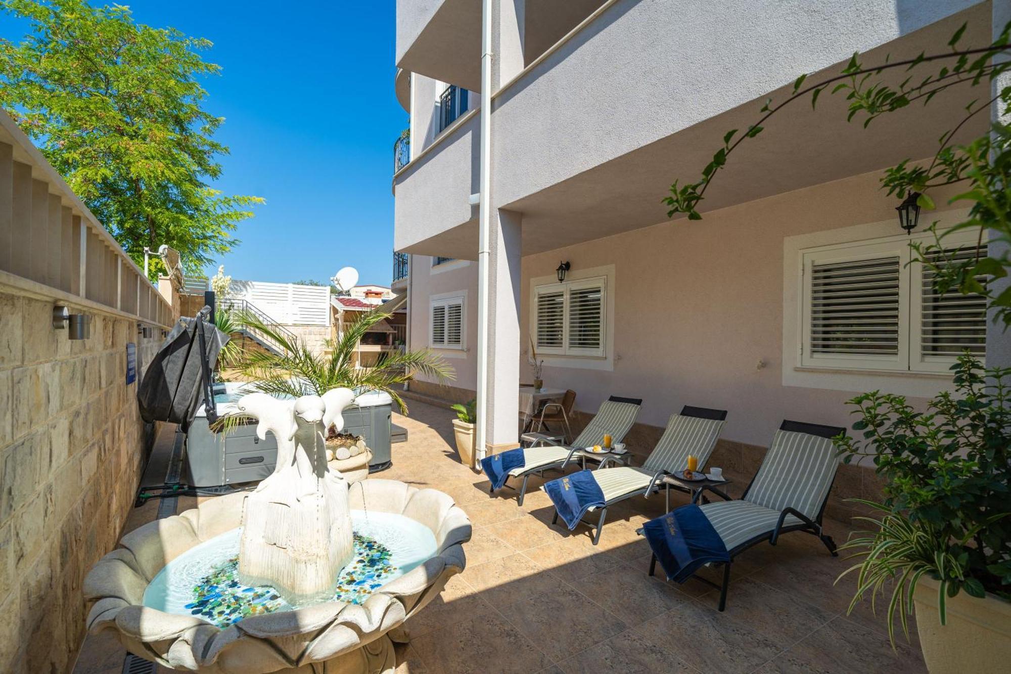 Apartments Villa Aura - Adult Only Ragusa Esterno foto