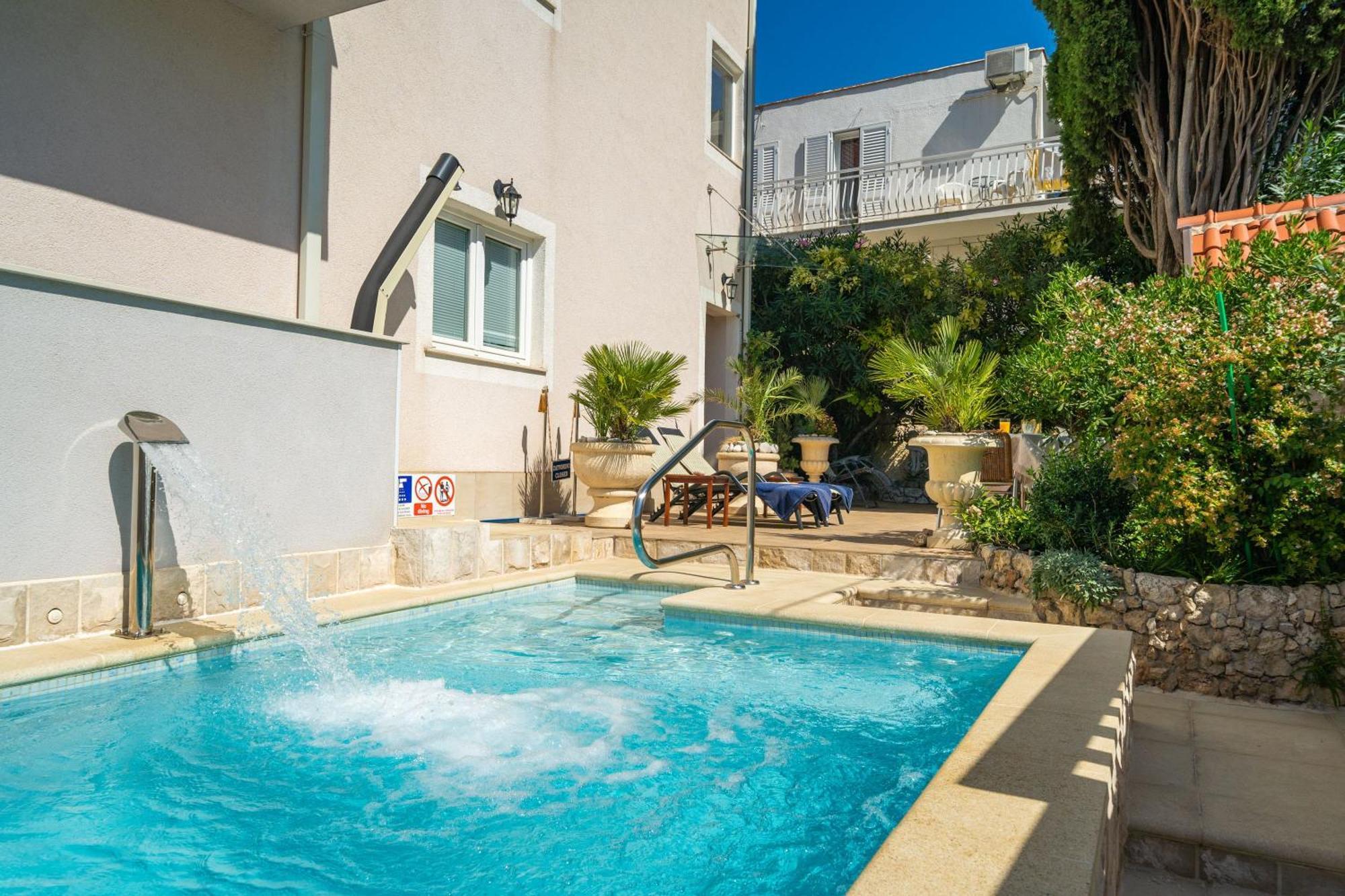 Apartments Villa Aura - Adult Only Ragusa Esterno foto