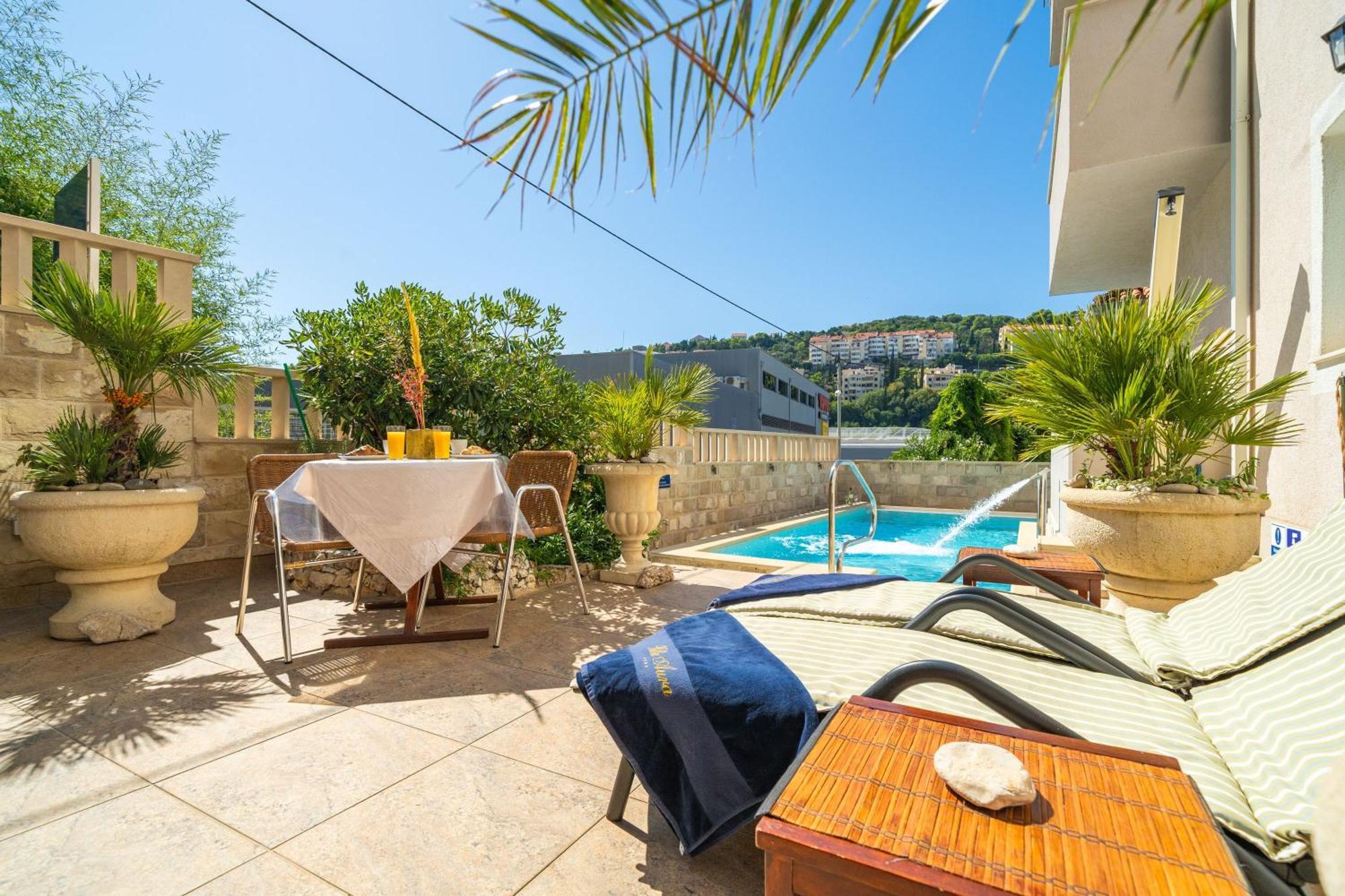 Apartments Villa Aura - Adult Only Ragusa Esterno foto