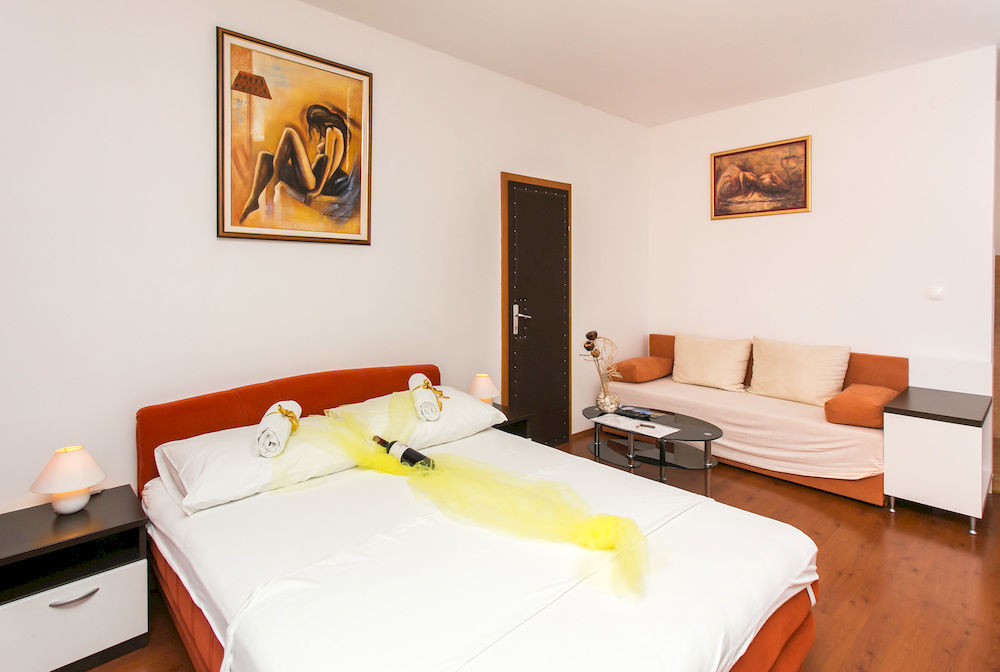 Apartments Villa Aura - Adult Only Ragusa Esterno foto